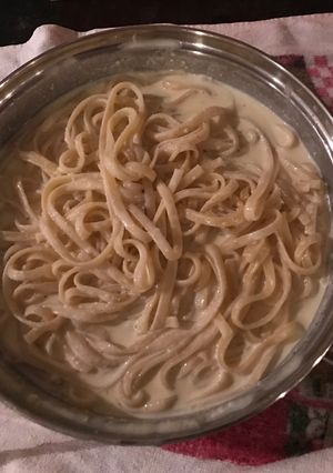 A picture of Easy Alfredo Sauce.