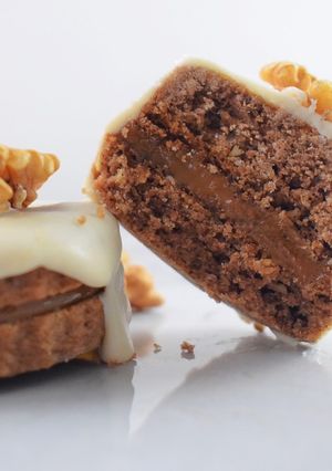 Una foto de Alfajores de NUEZ 🥳😋