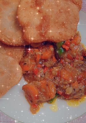 A picture of Flat crispy Puri.