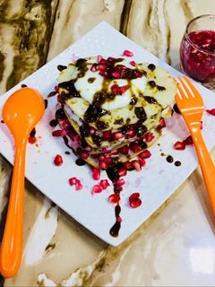 फलहारी पैन केक (Falahari pan cake recipe in hindi) रेसिपी मुख्य फोटो
