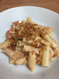 Una foto de Pasta con queso feta 🧀 🍝