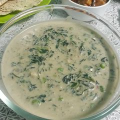 A picture of Methi malai matar.
