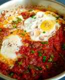 Amazing Shakshuka Recipe - Poached Eggs in Spicy Tomato Pepper Sauce