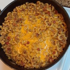 A picture of One Pot Creamy American Goulash.