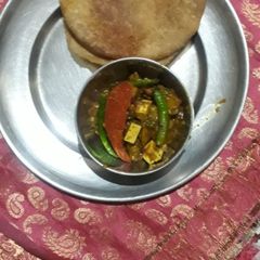 A picture of Urad dal kachori.