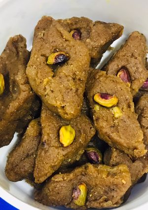 A picture of OATS & DATES DELIGHT / KATLI.
