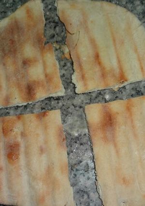 A picture of Stuffed flat bread.
