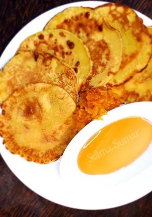 A picture of 3 ingredient Pankcakes #jikonichallenge.