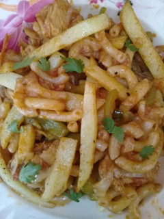 A picture of Spicy macaroni.