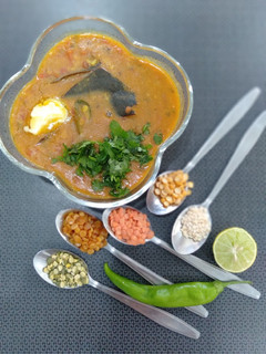 પંચમેલ દાળ (Panchmel Dal Recipe In Gujarati) રેસીપી મુખ્ય ફોટો