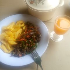 A picture of Irish potatoes with liver sauce.