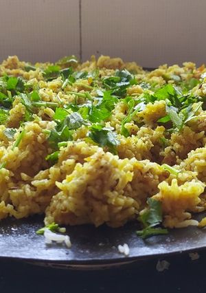 मुंबई तवा पुलाव (Mumbai Tava Pulao Recipe in Hindi) रेसिपी मुख्य फोटो