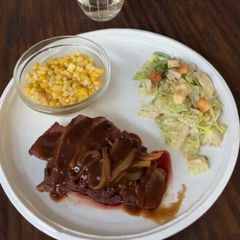 A picture of Rhonda’s Spice-Rubbed Filet Mignon with Onion Gravy.