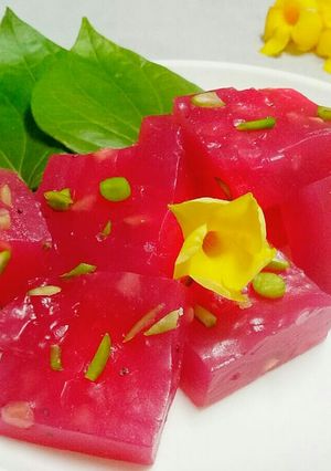 A picture of Bombay halwa.