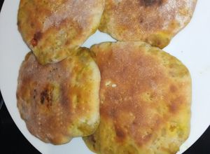 صورة لوصفة خبيزات معمرين بعجينة البيتزا لذيذة 😋