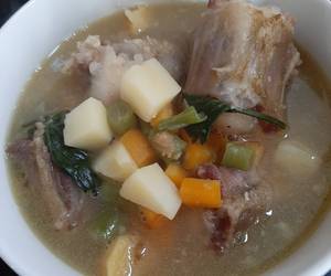 Cara Cepat Sop buntut sapi Paling Enak Cara Cepat Sop buntut sapi Paling Enak