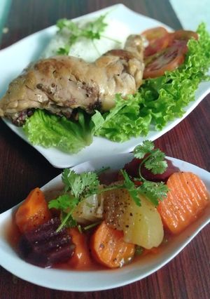 Hình của món Gà nướng ngũ vị canh sup.