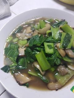 Foto resep 03. Pakcoy tumis jamur