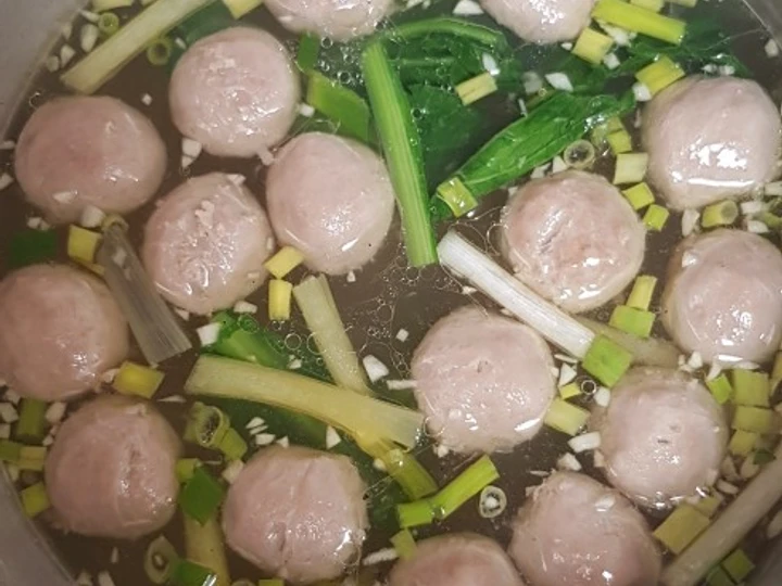 Langkah Mudah untuk Membikin Resep Kuah Bakso Enak yang Lezat Anti Ribet, Lezat Sekali