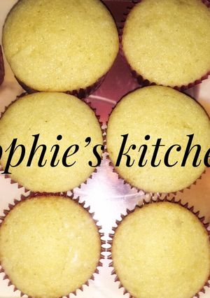 A picture of Vanilla cupcakes.