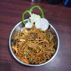 A picture of Veg chowmein.
