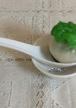 Hình của món Bánh ít trần hai màu !.