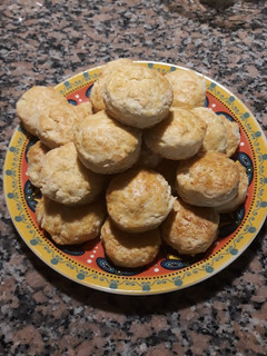 Una foto de Scons de queso