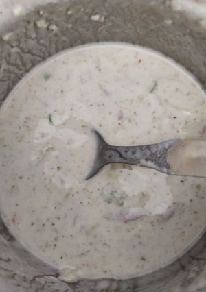 खीरा प्याज और टमाटर का रायता(kheera pyaz aue tamatar ka raita recipe in hindi) रेसिपी मुख्य फोटो