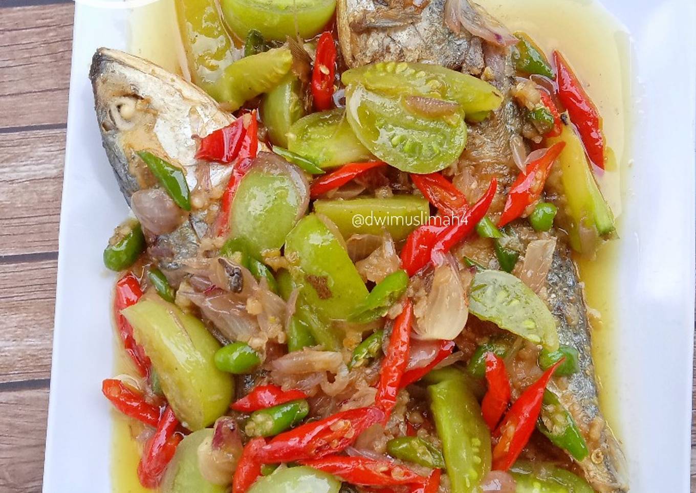 Tumis Ikan Asin Peda