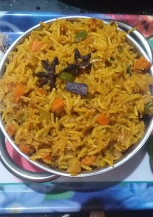 વેજ પુલાવ (Veg Pulav Recipe In Gujarati) રેસીપી મુખ્ય ફોટો