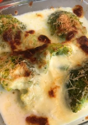 Una foto de Coliflor gratinado con queso siete cueros