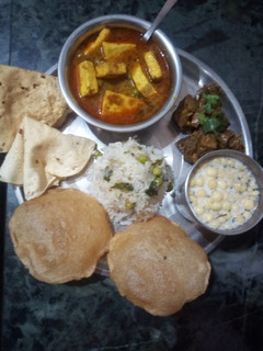 मटर पनीर सब्जी रेसिपी(matar paneer sabji recipe in hindi) रेसिपी मुख्य फोटो