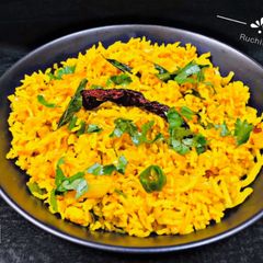 A picture of Cabbage Rice.