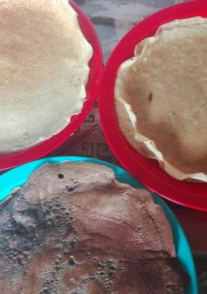 Una foto de Panqueques de Vainilla, Chocolate, Frutilla y Salados