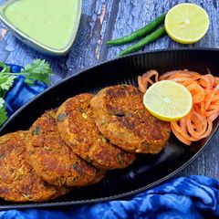 A picture of Turai ke Galauti Kebabs.