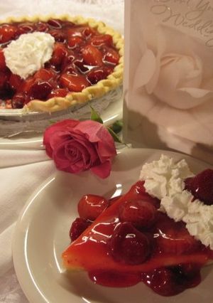 A picture of Adam’s Polish Wedding StrawberryCream Pie.