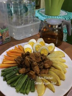 Foto resep Semur Ayam Telur Simple
