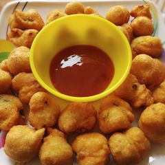 A picture of Moong dal pakodi.