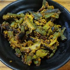 A picture of Besan wali bhindi.