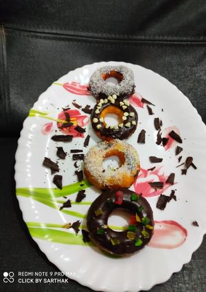 कॅरॅमल डोनट (caramel donut recipe in marathi) रेसिपी चे मुख्य फोटो