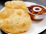 भटूरे (Bhature recipe in hindi)