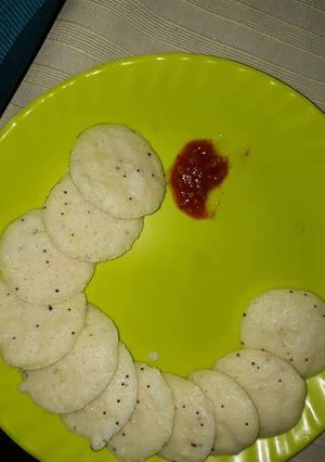A picture of Rava idli easy.