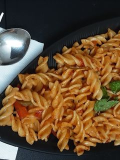 રેડ પાસ્તા(Red Pasta Recipe in Gujarati) રેસીપી મુખ્ય ફોટો