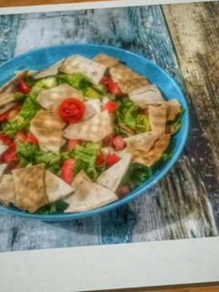 Φωτογραφία της συνταγής Fattoush (λιβανέζικη σαλάτα) by cook mentors!!!