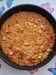 Una foto de Paella