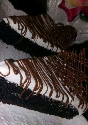 صورة لوصفة كيكة بالشوكولاته والكريمة 😋