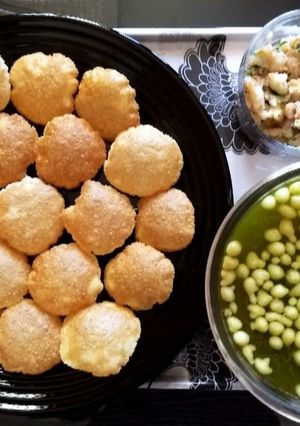 A picture of Pani puri.