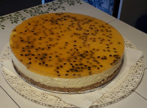 Una foto de Cheesecake de Maracuyá