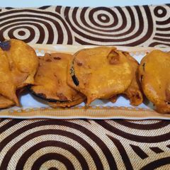 A picture of Baingan ke pakoray.