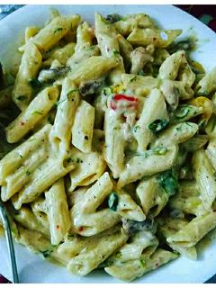 ক্রিমি মাশরুম পাস্তা রেসিপির প্রধান ছবি